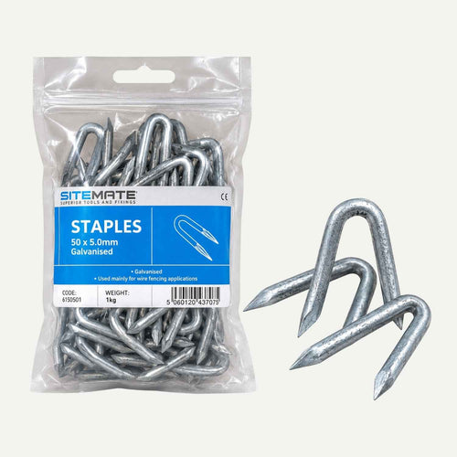 A one-kilogram bag of Sitemate Galvanised Fencing Staples 50 x 5mm and two loose staples.