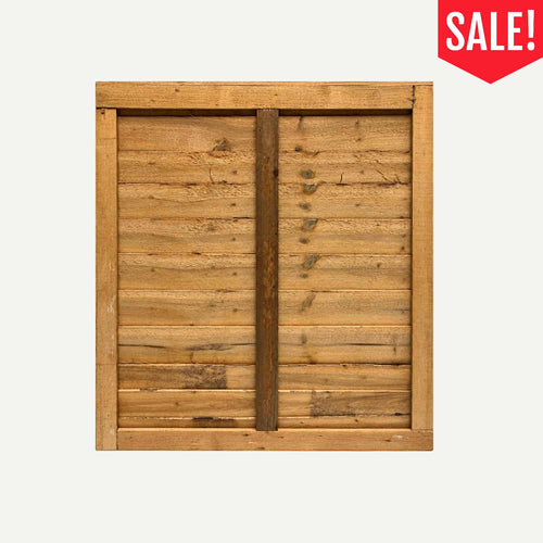Square Bingley Fencing Overlap Fence Panel or Gate Panel 915mm x 915mm – Clearance made of horizontal overlap timber panels with a vertical support beam, marked with a red sale tag in the corner.